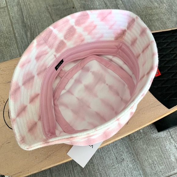 🔥🔥RVCA - DROP IN THE BUCKET HAT🔥🔥 - Picture 5 of 5